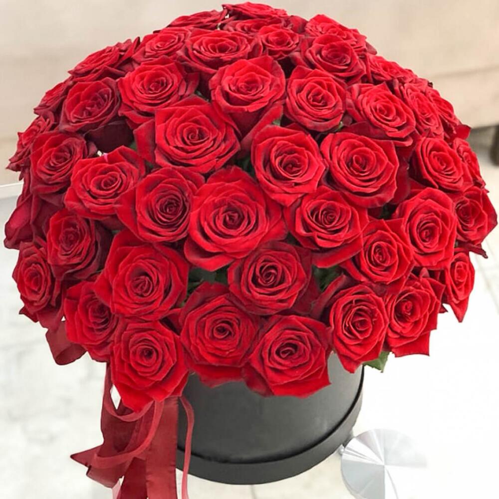 Коробка из красных роз